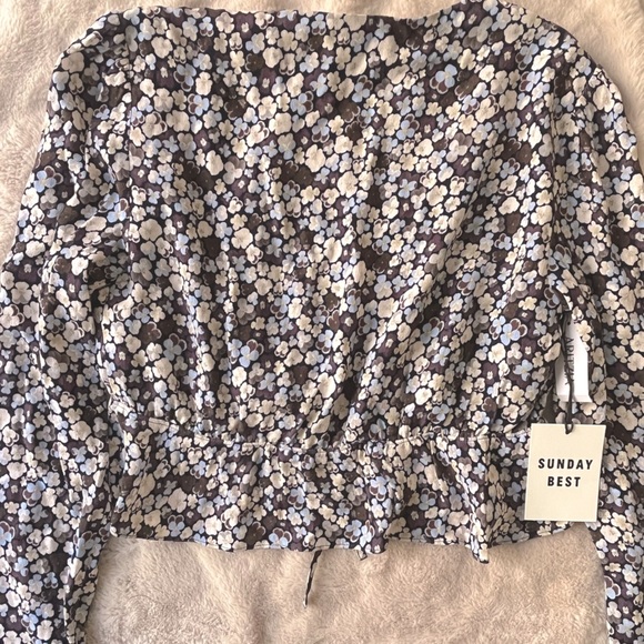 NWT Aritzia Sunday Best New Cropped Tie Front Blouse Top Size S - Picture 9 of 14